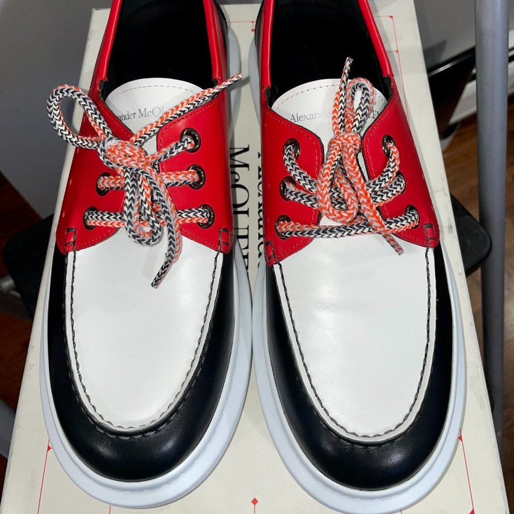 NEW ALEXANDER MCQUEEN MENS LEATHER SHOES  SZ 9